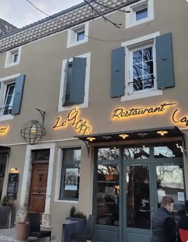 Façade du restaurant Le Globe à Marsanne